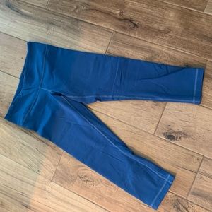 Cropped lululemon pants